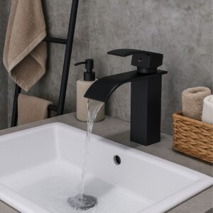 Torneira Banheiro-Lavabo Monocomando Quadrada Cascata Luxo Black